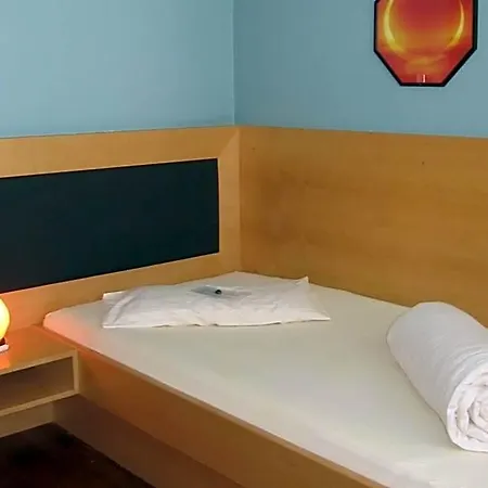 ホテル Businesshotel Valerian 3*